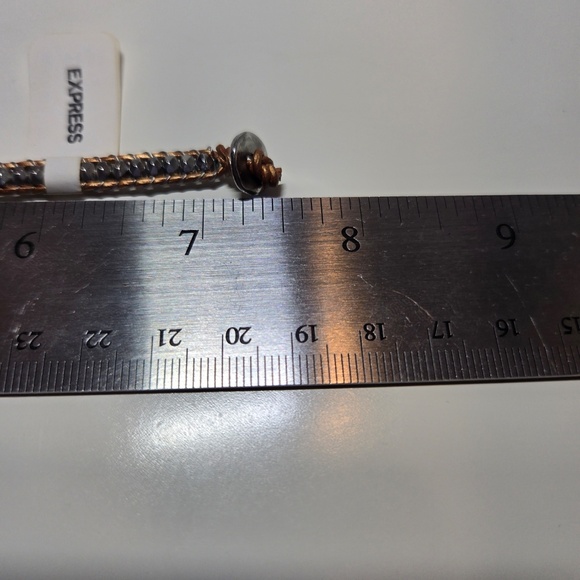 Express Two-Tone Chain Bracelet 🌺(2for$10) - Picture 7 of 8